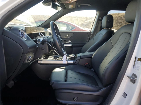 2023 Mercedes-Benz EQB 300 z VIN W1N9M0KB5PN055303, wystawiony jako Copart lot #46935765 z przebiegiem 4960 mil mil oraz Szkody całkowita. Historia ofert i sprzedaży dostępna na DreamBid. Obrazek 7.