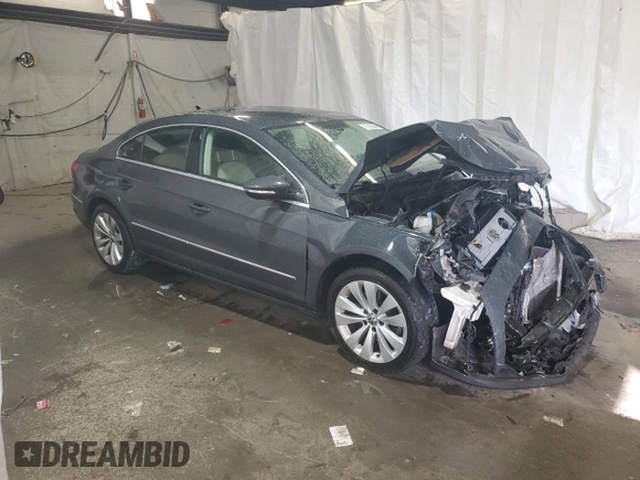 2012 Volkswagen CC Sport PZEV with VIN WVWMP7AN1CE508131, listed as a Copart auction lot 71740264 with 96,326 mi miles and Salvage Title. Bid and sale history available at carsss.com. Image 4.