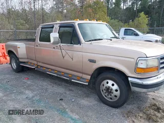 1997 Ford F-350 z VIN 1FTJW35G7VEC80262, wystawiony jako IAAI lot #38286107 z przebiegiem 158 206 mil mil oraz . Historia ofert i sprzedaży dostępna na DreamBid. Obrazek 13.