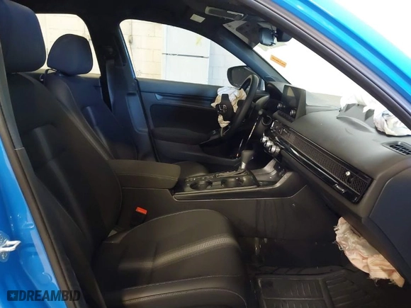2024 Honda Civic Hatchback Sport with VIN 19XFL2H8XRE012071, listed as a IAAI auction lot 41249170 with 8,614 mi miles. Bid and sale history available at carsss.com. Image 5.