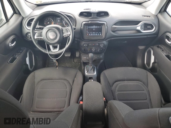 2020 Jeep Renegade Latitude with VIN ZACNJBBB2LPL39688, listed as a Copart auction lot 61492495 with 76,857 mi miles and Salvage title. Bid and sale history available at DreamBid. Image 8.