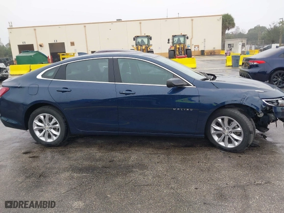 2022 Chevrolet Malibu LT with VIN 1G1ZD5ST1NF111816, listed as a IAAI auction lot 41395976 with 21,969 mi miles. Bid and sale history available at carsss.com. Image 13.