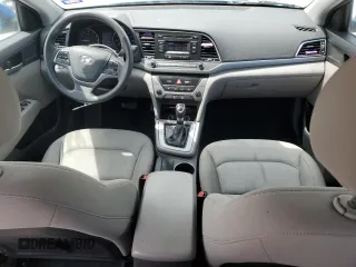 2018 Hyundai Elantra SE z VIN KMHD74LF9JU523916, wystawiony jako Copart lot #53698615 z przebiegiem 105 028 mil mil oraz Szkoda całkowita • Salvage title. Historia ofert i sprzedaży dostępna na DreamBid. Obrazek 8.