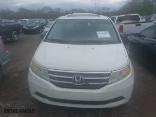 2011 Honda Odyssey EX-L with VIN 5FNRL5H63BB053025, listed as a IAAI auction lot 41814050 with 212,292 mi miles. Bid and sale history available at carsss.com. Image 12.