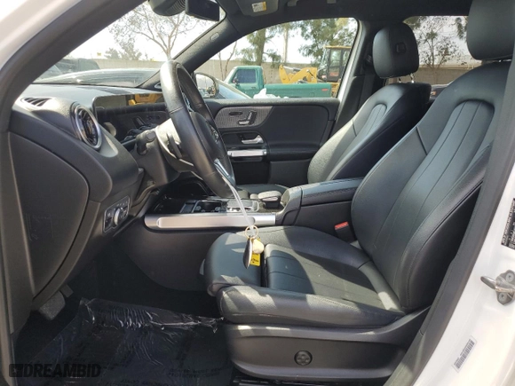 2020 Mercedes-Benz GLB with VIN W1N4M4GB1LW034303, listed as a Copart auction lot 49354325 with 43,274 mi miles and Salvage Title. Bid and sale history available at carsss.com. Image 7.