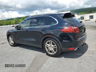 2013 Porsche Cayenne S Hybrid с VIN WP1AE2A2XDLA15786, выставлен на аукционе Copart как лот 56371085 с пробегом 96 322 миль миль и Чистый • Clean title. История ставок и продаж доступна на DreamBid. Изображение 2.