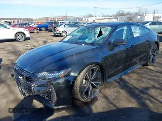 2021 Audi RS 7 z VIN WUAPCBF23MN903930, wystawiony jako IAAI lot #41669778 z przebiegiem 13 175 mil mil oraz . Historia ofert i sprzedaży dostępna na DreamBid. Obrazek 6.