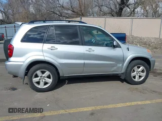 2005 Toyota RAV4 with VIN JTEHD20V150044817, listed as a IAAI auction lot 41782554 with 211,316 mi miles. Bid and sale history available at carsss.com. Image 13.