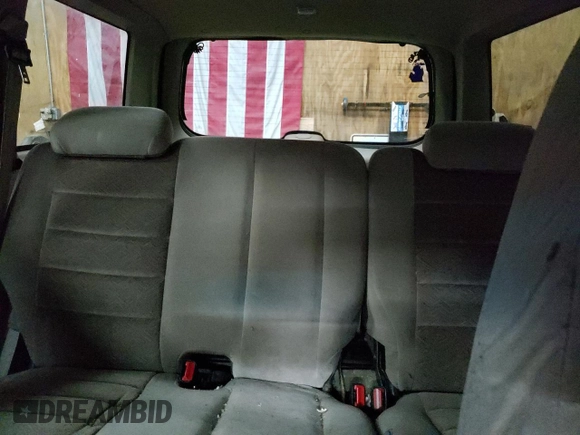 2000 Ford Explorer XLT z VIN 1FMZU83P9YUB00147, wystawiony jako Copart lot #53333565 z przebiegiem 261 828 mil mil oraz Czysty tytuł • Clean title. Historia ofert i sprzedaży dostępna na DreamBid. Obrazek 10.