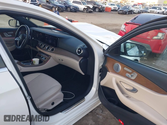 2021 Mercedes-Benz E 350 with VIN W1KZF8DB2MA918984, listed as a IAAI auction lot 41755143 with 69,668 mi miles and . Bid and sale history available at DreamBid. Image 5.
