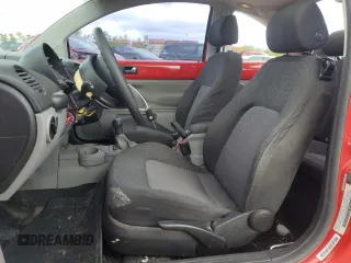 2004 Volkswagen New Beetle Coupe GLS with VIN 3VWCR31CX4M409068, listed as a Copart auction lot 76234984 with 247,316 mi miles and Salvage Title. Bid and sale history available at carsss.com. Image 7.