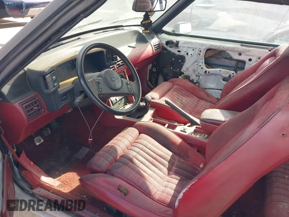 1989 Ford Mustang with VIN 1FABP44EXKF201329, listed as a IAAI auction lot 42536907 with 80,950 mi miles and . Bid and sale history available at DreamBid. Image 5.