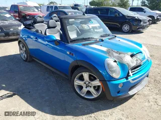 2007 MINI Cooper Convertible S with VIN WMWRH33547TL94374, listed as a IAAI auction lot 40910780 with NaN miles. Bid and sale history available at carsss.com. Image 1.