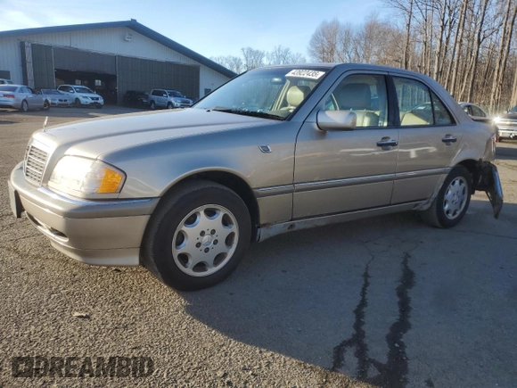1999 Mercedes-Benz C 230/260/280/320 with VIN WDBHA24G5XA732906, listed as a Copart auction lot 43922435 with 122,313 mi miles and Salvage Title. Bid and sale history available at carsss.com. Image 1.
