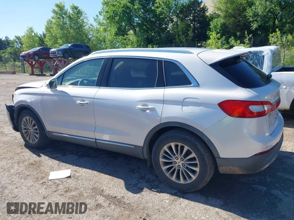 2017 Lincoln MKX Select z VIN 2LMPJ6KR0HBL15191, wystawiony jako IAAI lot #42161196 z przebiegiem 75 292 mil mil oraz . Historia ofert i sprzedaży dostępna na DreamBid. Obrazek 14.