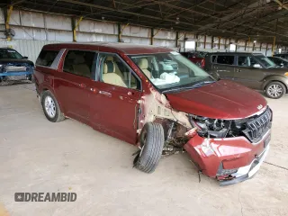 2024 Kia Carnival LX with VIN KNDNB4H32R6393564, listed as a Copart auction lot 39390054 with 3,875 mi miles and Salvage Title. Bid and sale history available at carsss.com. Image 4.