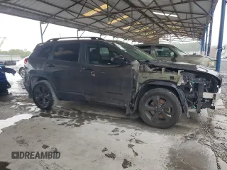 2016 Jeep Cherokee Sport z VIN 1C4PJLAB9GW371386, wystawiony jako Copart lot #57554195 z przebiegiem 158 250 mil mil oraz Szkoda całkowita • Salvage title. Historia ofert i sprzedaży dostępna na DreamBid. Obrazek 4.