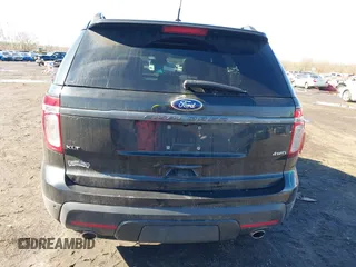 2015 Ford Explorer XLT with VIN 1FM5K8D80FGB21928, listed as a IAAI auction lot 41574394 with 94,257 mi miles and . Bid and sale history available at carsss.com. Image 16.