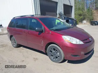 2006 Toyota Sienna LE with VIN 5TDBA23C56S057131, listed as a IAAI auction lot 42051907 with 135,950 mi miles. Bid and sale history available at carsss.com. Image 1.