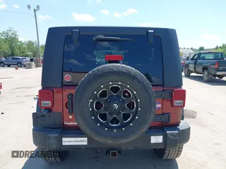 2008 Jeep Wrangler Unlimited X with VIN 1J4GA39178L646701, listed as a IAAI auction lot 42507361 with 171,153 mi miles and . Bid and sale history available at DreamBid. Image 16.