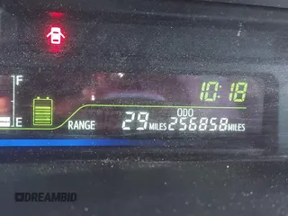 2014 Toyota Prius Two with VIN JTDZN3EU2E3293587, listed as a IAAI auction lot 41862022 with 256,858 mi miles and . Bid and sale history available at DreamBid. Image 15.