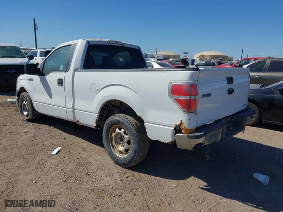 2014 Ford F-150 XL with VIN 1FTMF1CM6EKG10307, listed as a IAAI auction lot 41749365 with 32,939 mi miles. Bid and sale history available at carsss.com. Image 3.