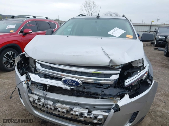 2011 Ford Edge SE with VIN 2FMDK3GC9BBA75516, listed as a IAAI auction lot 41937179 with 163,438 mi miles. Bid and sale history available at carsss.com. Image 6.