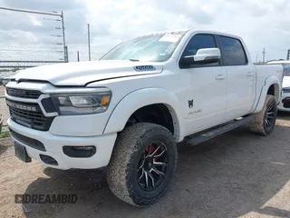 2023 Ram 1500 Big Horn с VIN 1C6SRFFT9PN533410, выставлен на аукционе IAAI как лот 42143354 с пробегом 25 434 миль миль и . История ставок и продаж доступна на DreamBid. Изображение 2.