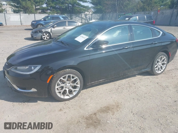 2015 Chrysler 200 C z VIN 1C3CCCEG0FN553629, wystawiony jako IAAI lot #41994143 z przebiegiem 75 774 mil mil oraz . Historia ofert i sprzedaży dostępna na DreamBid. Obrazek 17.