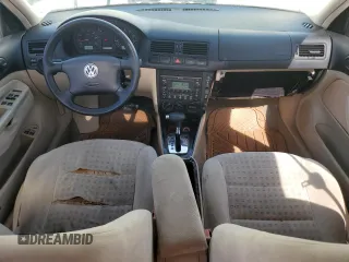 2003 Volkswagen Jetta Sedan GLS with VIN 3VWSK69M33M070425, listed as a Copart auction lot 43815805 with 76,480 mi miles and Clean Title. Bid and sale history available at carsss.com. Image 8.