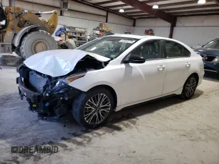 2024 Kia Forte GT-Line with VIN 3KPF54AD0RE753374, listed as a Copart auction lot 45887275 with 23,210 mi miles and Salvage Title. Bid and sale history available at carsss.com. Image 1.