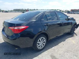 2019 Toyota Corolla L z VIN 5YFBURHE1KP865263, wystawiony jako IAAI lot #42153766 z przebiegiem 62 827 mil mil oraz . Historia ofert i sprzedaży dostępna na DreamBid. Obrazek 4.