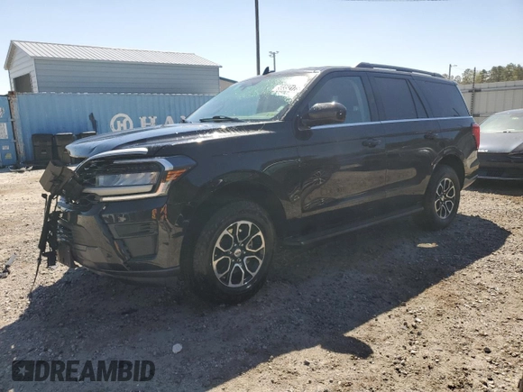 2024 Ford Expedition XLT with VIN 1FMJU1J8XREA41282, listed as a Copart auction lot 50352175 with 36,949 mi miles and Clean Title. Bid and sale history available at carsss.com. Image 1.