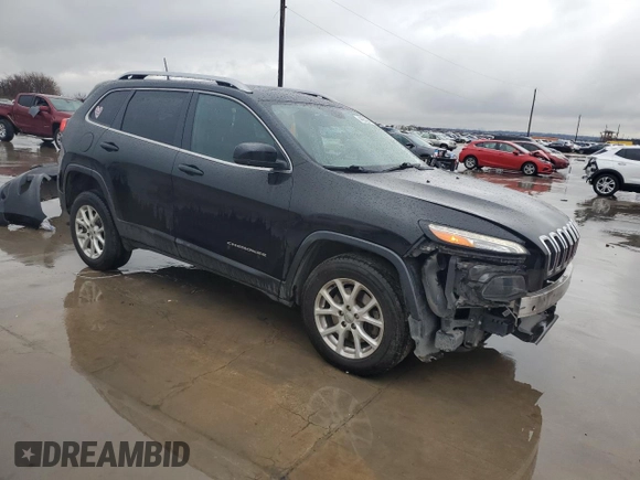 2017 Jeep Cherokee Latitude with VIN 1C4PJLCS6HW641690, listed as a Copart auction lot 44922935 with 143,024 mi miles and Salvage Title. Bid and sale history available at carsss.com. Image 4.