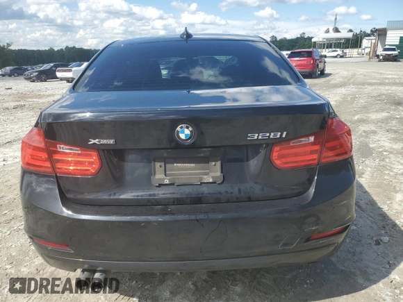 2015 BMW 3 Series 328i xDrive с VIN WBA3B5G50FNS15604, выставлен на аукционе Copart как лот 56861715 с пробегом 129 615 миль миль и Списание • Salvage title. История ставок и продаж доступна на DreamBid. Изображение 6.