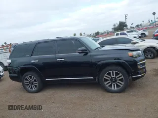 2018 Toyota 4Runner SR5 with VIN JTEBU5JR5J5599114, listed as a IAAI auction lot 42086700 with 111,376 mi miles and . Bid and sale history available at DreamBid. Image 14.