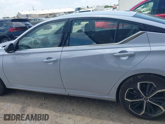 2024 Nissan Altima SR with VIN 1N4BL4CV5RN431650, listed as a IAAI auction lot 42760050 with 24,810 mi miles and . Bid and sale history available at DreamBid. Image 14.