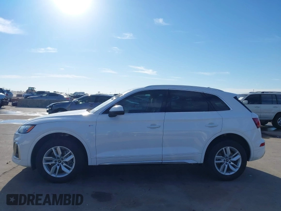 2022 Audi Q5 S line Premium with VIN WA1GAAFY2N2051987, listed as a IAAI auction lot 41379159 with 34,592 mi miles and . Bid and sale history available at DreamBid. Image 15.