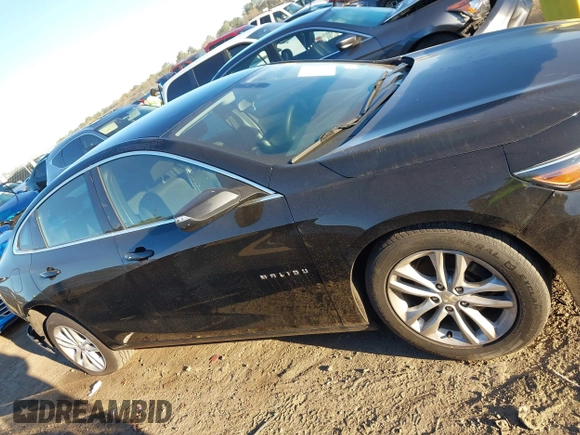 2018 Chevrolet Malibu LT with VIN 1G1ZD5ST8JF263148, listed as a IAAI auction lot 41821276 with 160,562 mi miles and . Bid and sale history available at carsss.com. Image 13.