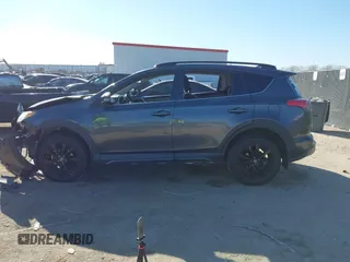 2018 Toyota RAV4 XLE with VIN 2T3WFREV0JW451962, listed as a IAAI auction lot 41670185 with 75,718 mi miles. Bid and sale history available at carsss.com. Image 14.
