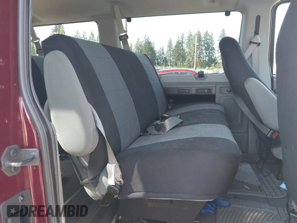 2006 Ford Econoline Passenger XL with VIN 1FBNE31L96DB41608, listed as a IAAI auction lot 42180714 with Not Provided miles and . Bid and sale history available at carsss.com. Image 8.