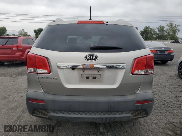 2013 Kia Sorento LX with VIN 5XYKT4A24DG370715, listed as a Copart auction lot 53512595 with 208,550 mi miles and Clean Title. Bid and sale history available at carsss.com. Image 6.