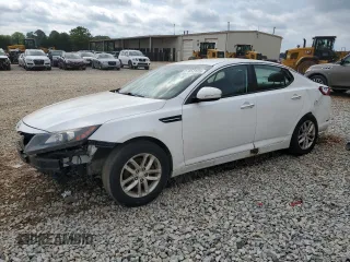 2013 Kia Optima LX z VIN KNAGM4A76D5372356, wystawiony jako Copart lot #57652125 z przebiegiem Nie podano mil oraz Szkoda całkowita • Salvage title. Historia ofert i sprzedaży dostępna na DreamBid. Obrazek 1.