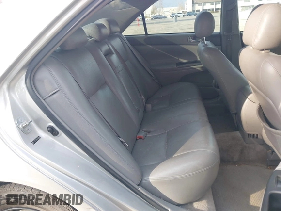 2005 Toyota Camry STD z VIN 4T1BE32K45U399095, wystawiony jako IAAI lot #41609211 z przebiegiem 244 705 mil mil oraz . Historia ofert i sprzedaży dostępna na DreamBid. Obrazek 8.