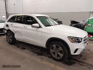 2022 Mercedes-Benz GLC with VIN W1N0G8EB1NV377962, listed as a IAAI auction lot 41651828 with 13,729 mi miles. Bid and sale history available at carsss.com. Image 1.