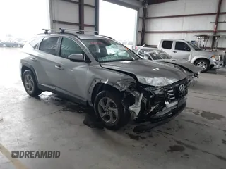 2024 Hyundai Tucson SEL with VIN 5NMJB3DE5RH372985, listed as a IAAI auction lot 41286639 with 10,920 mi miles and . Bid and sale history available at carsss.com. Image 1.