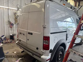 2011 Ford Transit Connect XLT z VIN NM0LS7BN2BT067125, wystawiony jako IAAI lot #42575798 z przebiegiem 61 701 mil mil oraz . Historia ofert i sprzedaży dostępna na DreamBid. Obrazek 2.