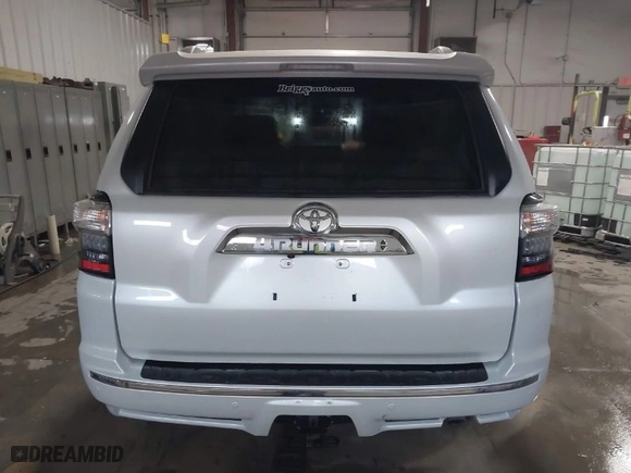 2024 Toyota 4Runner Limited with VIN JTEKU5JR3R6252418, listed as a IAAI auction lot 41387678 with 3,858 mi miles. Bid and sale history available at carsss.com. Image 17.