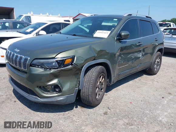 2019 Jeep Cherokee Latitude with VIN 1C4PJLCB9KD109451, listed as a IAAI auction lot 39941419 with 131,236 mi miles. Bid and sale history available at carsss.com. Image 17.