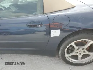 2001 Chevrolet Corvette with VIN 1G1YY32G415113549, listed as a Copart auction lot 76927164 with 0 mi miles and Salvage Title. Bid and sale history available at carsss.com. Image 12.